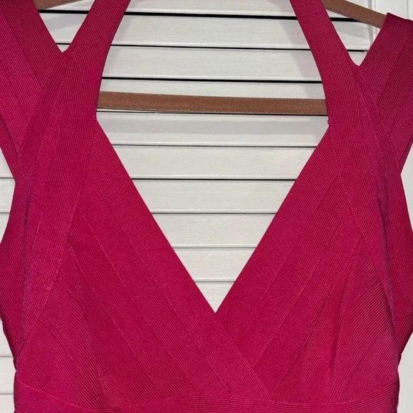 Herve Leger Fuchsia dress - Picture 4 of 7